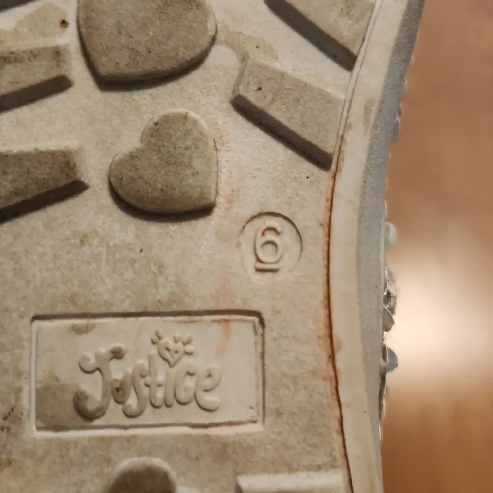 Justice Girls Sneakers sz6 Sequin EUC